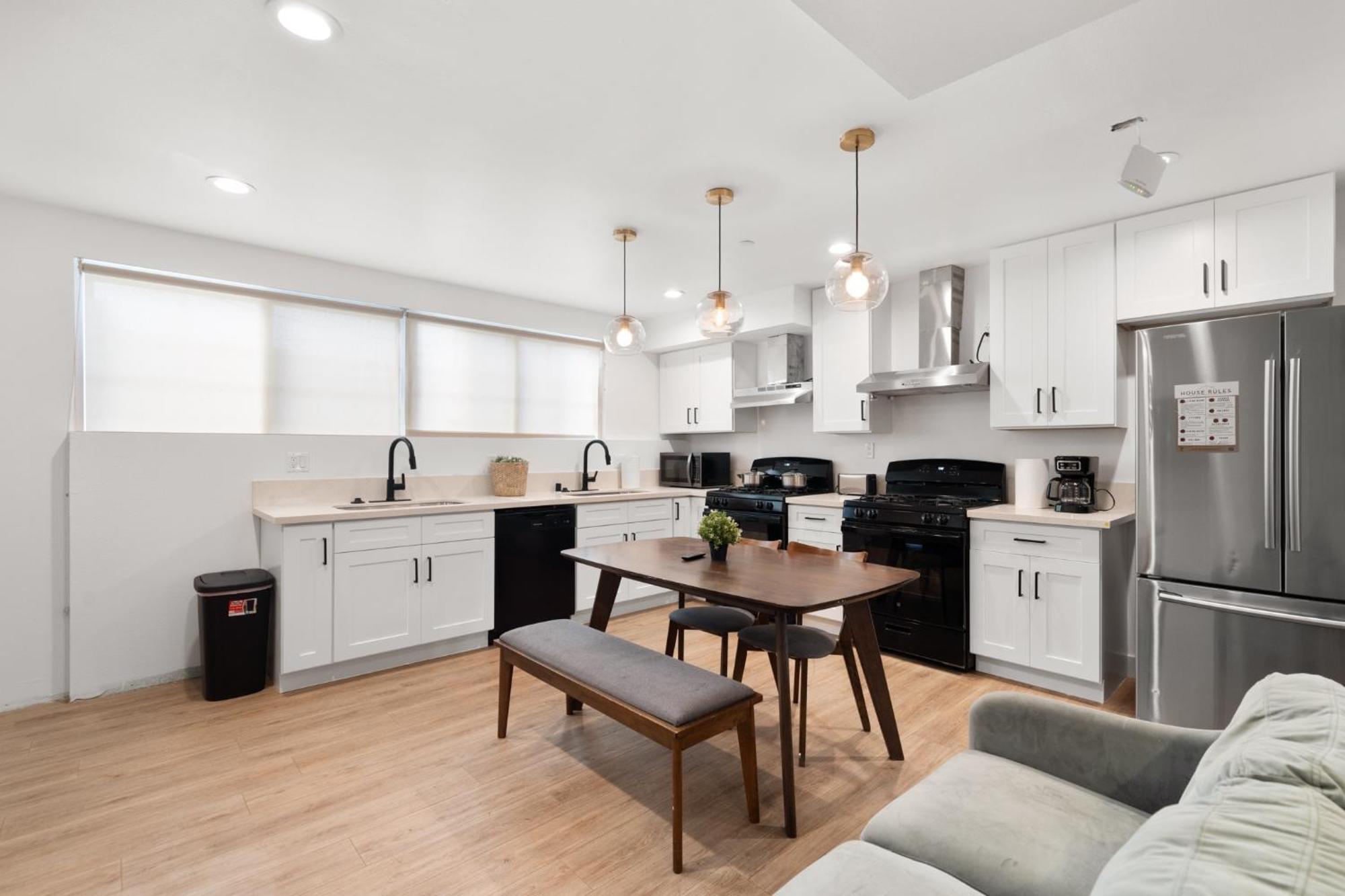 Charming Urban Retreat Near Usc In La- Private Room With Share Living Room With Kitchen Лос-Анджелес Экстерьер фото